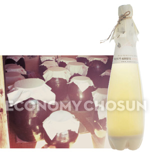 - 복순도가 손막걸리는 전통방식 그대로 항아리를 이용한다.