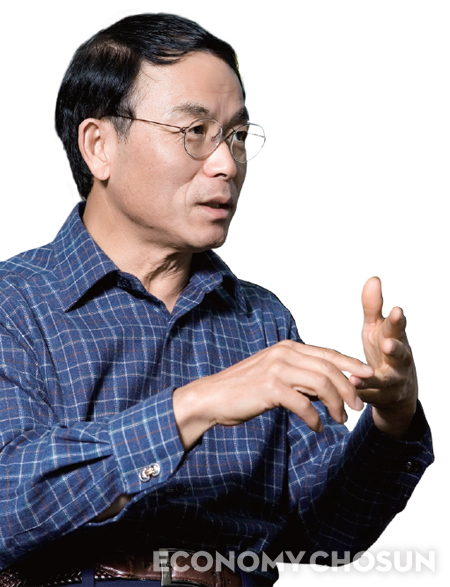- 진대제 대표는 한국 경제의 미래는 경쟁력을 갖춘 중견기술기업에 달려 있다고 밝혔다.