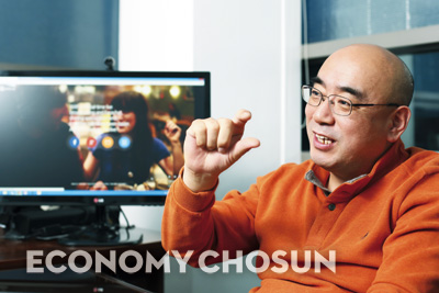 - 전 대표는 “여러 명과 동시에 화상대화를 할 수 있는 ‘페이스채팅’ 기능이 에어라이브의 최대 강점”이라고 설명했다.