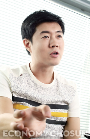 - ‘사람의 마음을 얻어야 사업이 된다’는 게 전화성 대표의 신념이다. 전 대표는 직원들의 마음을 얻기 위해 다양한 복지 제도를 운영하고 있다.