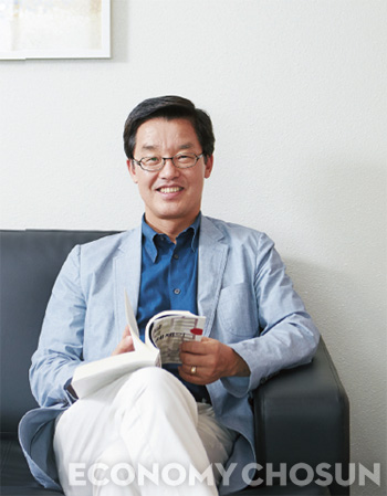 - 박철희 소장은 “일본은 한국의 안보에 결정적인 역할을 하는 우호국이며 한일수교 이후 50년간 한국의 경제 성장에 큰 영향을 미쳤다”며 “우리가 일본과 협력해야 하는 이유는 분명하다”고 강조했다.