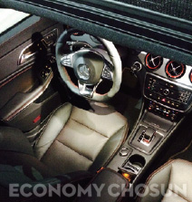 - 위에서 바라본 운전석