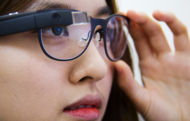 스마트 안경 ‘구글 글라스’<사진 : 블룸버그>