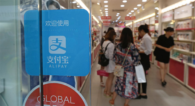 박원순 서울시장은 사드 배치에 불만을 품은 중국 정부가 경제 보복에 나서면 서울시 관광이 위축될 수 있다고 우려했다. <사진 : 박상훈 조선일보 기자>