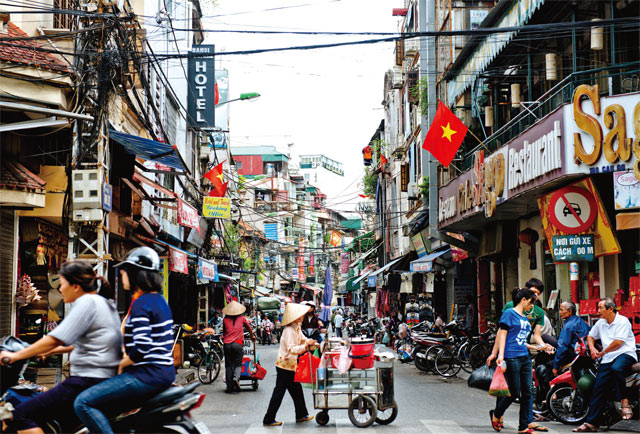 베트남 수도 하노이의 거리 풍경. <사진 : 블룸버그>