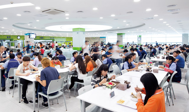 아워홈이 운영하고 있는 중국 광저우 급식장. <사진 : 아워홈>
