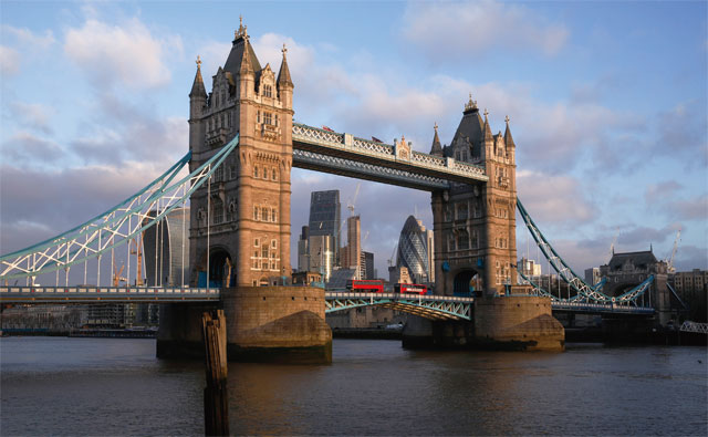 영국 런던을 대표하는 관광지인 타워브리지. <사진 : 블룸버그>