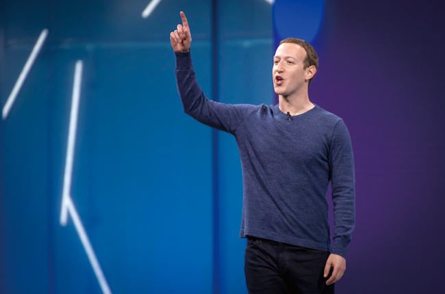 페이스북 창업자 마크 저커버그는 “젊은이들이 더 똑똑하다”고 주장한다. 사진 블룸버그