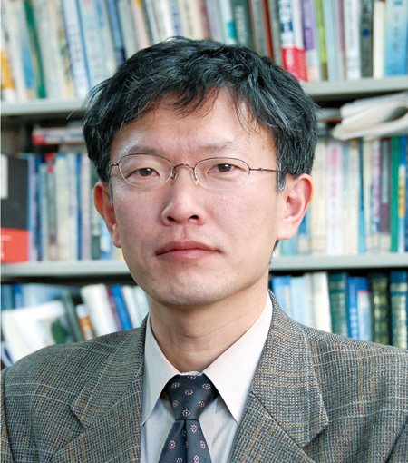 마루카와 도모오 도쿄대 경제학부, 중국사회학원 공업경제연구소 객원 연구원, 아시아경제연구소 연구원, 저서 ‘현대 중국경제’