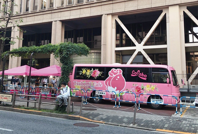 일본 사단법인 컬래버가 운영하는 가출소녀 지원 버스 ‘쓰보미 카페’. 사진 이진석