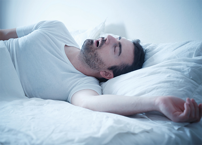 완벽한 수면무호흡증 치료를 위해서는 양압기 적정 압력을 꼭 확인해야 한다.