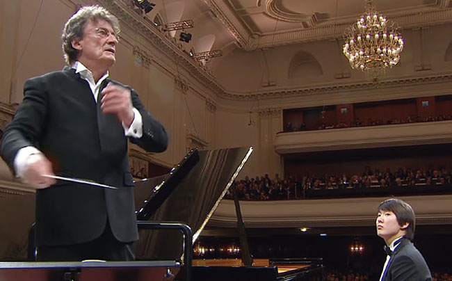 피아니스트 조성진의 2015년 쇼팽 콩쿠르 경연 장면. 사진 유튜브 캡처