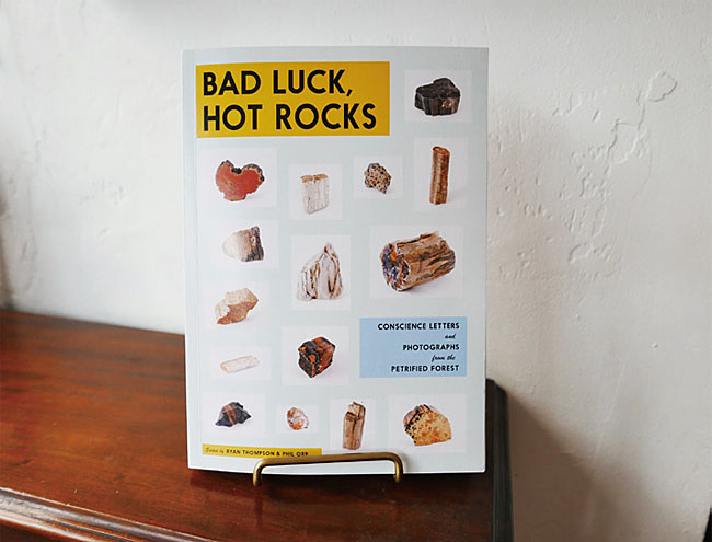 사진집 ‘나쁜 운, 문제의 돌(Bad Luck, Hot Rocks)’ 표지. 사진 김진영