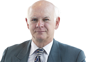 하워드 데이비스(Howard Davies) 로열뱅크오브스코틀랜드(RBS) 이사회 의장, 런던정경대학(LSE) 총장, 영국 금융감독청(FSA) 청장