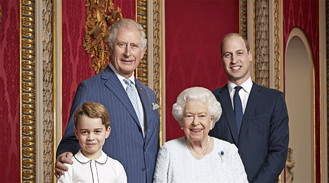 영국 왕실이 1월 4일 공개한 사진 속 엘리자베스 2세 여왕과 왕위 계승자들. 사진 EPA연합