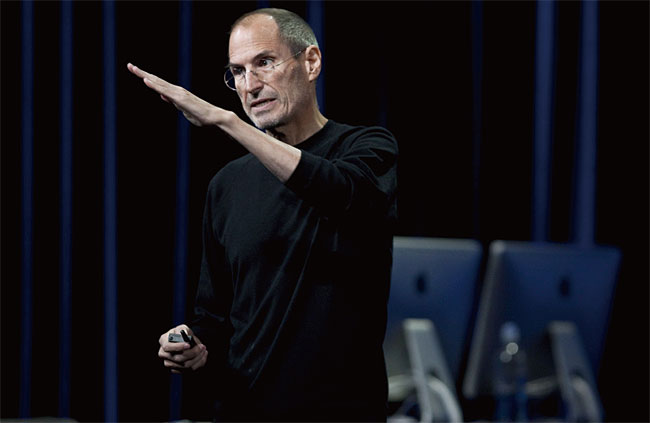 스티브 잡스 애플 창업자가 2010년 9월 1일(현지시각) 미국 캘리포니아주 샌프란시스코에서 열린 제품 공개 행사에서 연설하고 있다. 사진 블룸버그