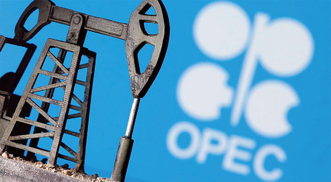 초유의 마이너스 유가에 OPEC이 추가 감산을 논의할지 관심이 쏠린다. 사진 연합뉴스