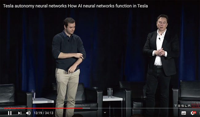 지난해 4월 ‘테슬라 투자자의 날’ 행사에서 테슬라 CEO 일론 머스크(오른쪽)와 테슬라 자율주행 AI 디렉터인 안드레아 카르파티가 테슬라 자율주행 플랫폼의 미래에 대해 얘기하고 있다. 사진 테슬라 유튜브