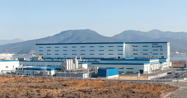 포스코케미칼은 8월 31일 전남 광양 양극재 공장의 3단계 확장 공사를 시작했다. 사진 포스코케미칼