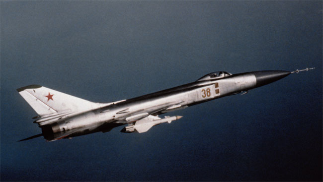 소련의 Su-15 방공 요격기. 대한항공 007편뿐만 아니라 1978년 무르만스크 상공에서 대한항공 902편을 공격해 비상 착륙시키기도 했던 기종이다. 우리와는 악연이라 할 수 있는 전투기다. 사진 위키피디아
