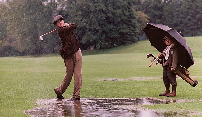 영화 ‘내 생애 최고의 경기’는 골프 역사상 최고 역전 드라마의 주인공으로 기억되는 프란시스 위멧(샤이아 러버프 분·왼쪽)의 실제 이야기다. 사진 IMDB