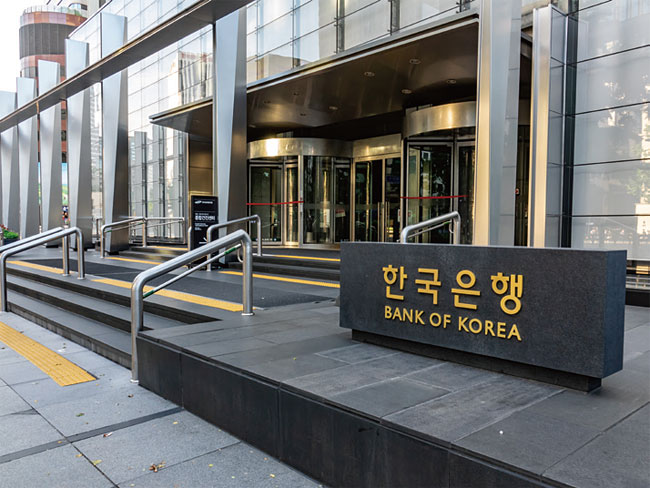 한국은행은 5월 27일 올해 경제성장률 전망치를 4%로 발표했다. 종전 전망치보다 1%포인트 높아진 수치다.