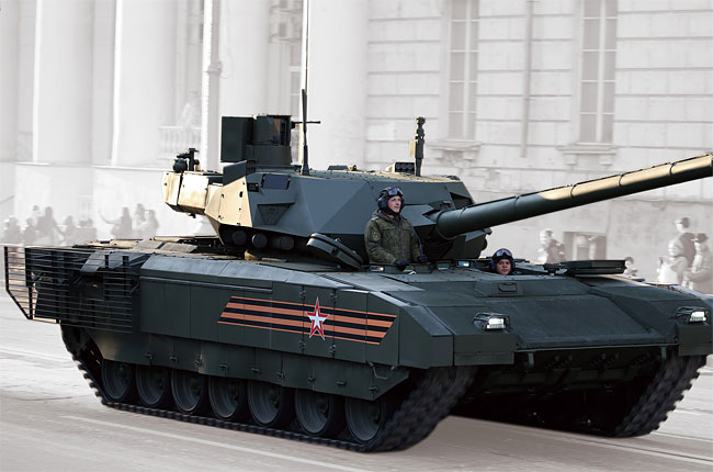 러시아가 4세대 전차라고 주장하는 T-14 아르마타. 2015년 군사 퍼레이드에 처음 등장했으나 현재까지 20대만 만들어졌다. 선전과 달리 많은 문제가 있는 것으로 짐작된다. 사진 위키피디아
