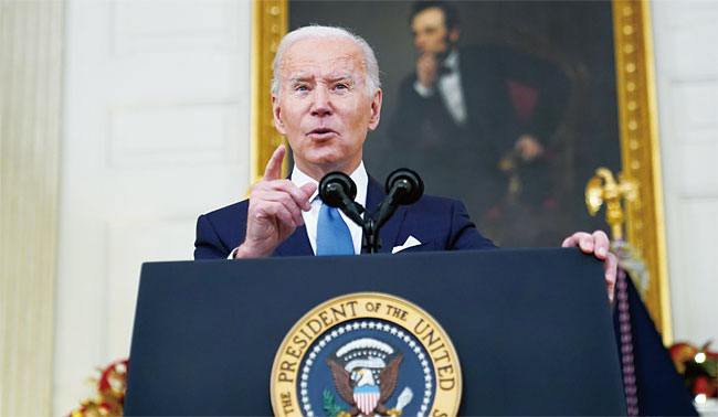 조 바이든 미국 대통령이 2021년 12월 21일(현지시각) 코로나19 변이 바이러스 오미크론 확산 대응 전략을 발표하고 있다. 사진 AP연합