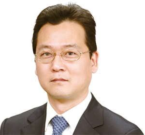 이부형 현대경제연구원 이사 일본 주오대 경제학석·박사, 전 대구경북 연구원 동향분석실장