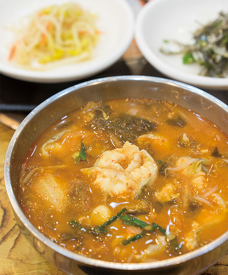 장어탕. 사진 최갑수