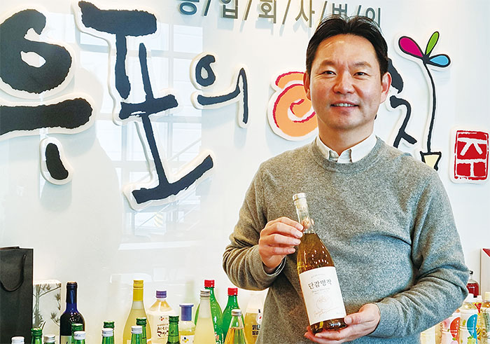 박중협 우포의 아침 대표
경상대 농화학,
전 무학소주 근무, 전 국순당 근무 사진 박순욱 기자