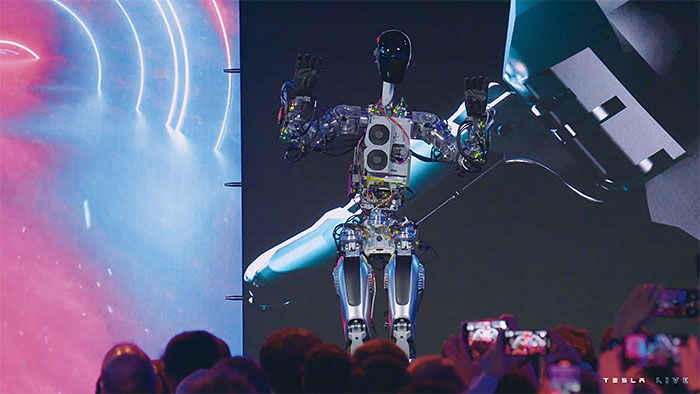 2022년 9월 테슬라가 ‘2022 AI 데이’에서 인공지능(AI)로봇 ‘옵티머스’가 등장하고 있다. 사진 테슬라 실시간 중계 화면