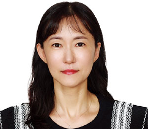 김의향 패션&스타일 
칼럼니스트
현 케이노트 대표, 
전 보그 코리아 
패션 디렉터