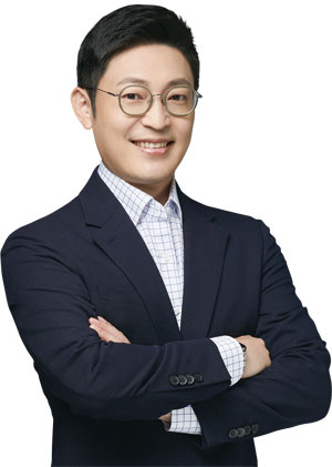 박진규 고려대 경영대 특임교수
현 한국핀테크산업협회 자문교수, 현 중소벤처기업부
등록 액셀러레이터 리얼비즌(realwesen) CEO,
‘세상을 바꾸는 작은 돈의 힘, 크라우드 펀딩’ 공동 저자 사진 박진규