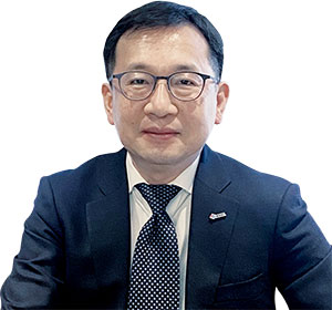 조상현 한국무역협회 국제무역통상연구원 원장
부산대 경영학, 한국해양대 물류시스템공학 석사,
부산대 무역학 박사, 전 한국무역협회 국제무역통상
연구원 동향분석실장, 전 한국무역협회 무역아카데미 취업연수실장 사진 이주형 기자