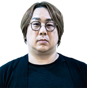 박외진 한국지능웰케어산업협회(KIWI) 회장
카이스트 전산학 학·석·
박사, 현 (주)아크릴 대표, 현 성균관대 컴퓨터공학과 겸임교수, 전 WRG 대표