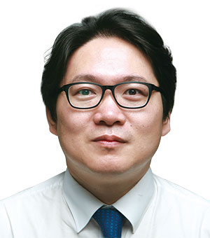 강함수
에스코토스 컨설팅 대표
성균관대 신문방송학
박사과정 수료, 현 성균관대
미디어문화융합대학원 겸임교수, 전 에델만코리아 이사