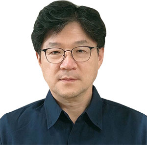 신상준 한국은행 
이코노미스트
연세대 법학 학·석사, 
서울시립대 법학 박사, 
‘중앙은행과 화폐의 헌법적 문제’ ‘돈의 불장난’ 
‘국회란 무엇인가’ 저자