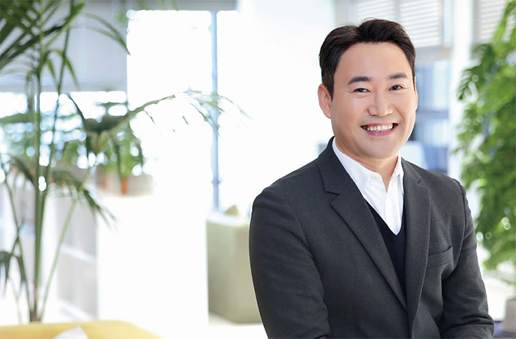 박준규
에이디테크놀로지 대표
고려대 전자공학,
전 이구루 대표 사진 에이디테크놀로지