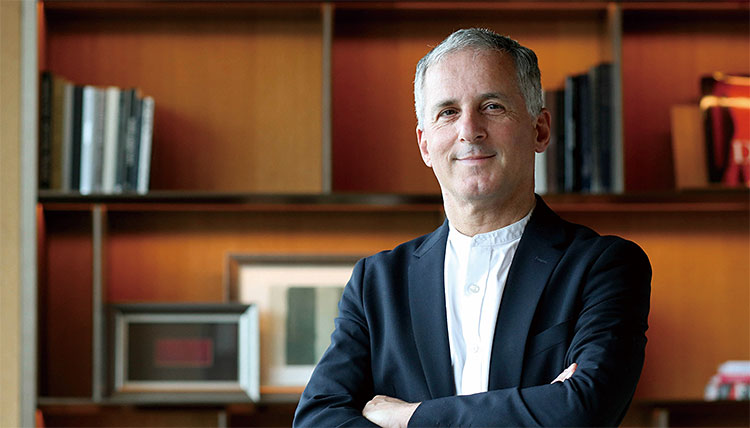 폴 몰런드 런던대 
버크벡 칼리지 연구원
옥스퍼드대 정치학⋅
경제학, 옥스퍼드대 
국제관계학 석사, 런던대 인구학 박사, ‘인구의 힘(The Human Tide)’ 저자 사진 채승우 객원기자