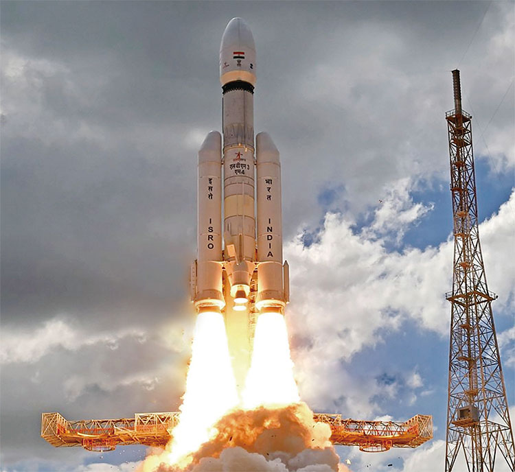 인도는 7월 14일 달 탐사선 찬드라얀 3호를 실은 자체
개발 발사체 LVM3를 발사했다. 사진 인도우주연구기구(ISRO)
