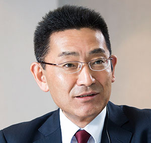 오카다 나오키
올림푸스한국 대표
