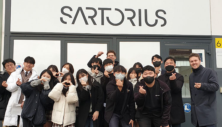 독일 싸토리우스 본사를 방문한 경북바이오마이스터고와 한국바이오마이스터고 학생들. 사진 싸토리우스코리아바이오텍