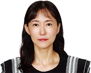 김의향
패션&스타일 칼럼니스트
현 케이노트 대표,
전 보그 코리아
패션 디렉터