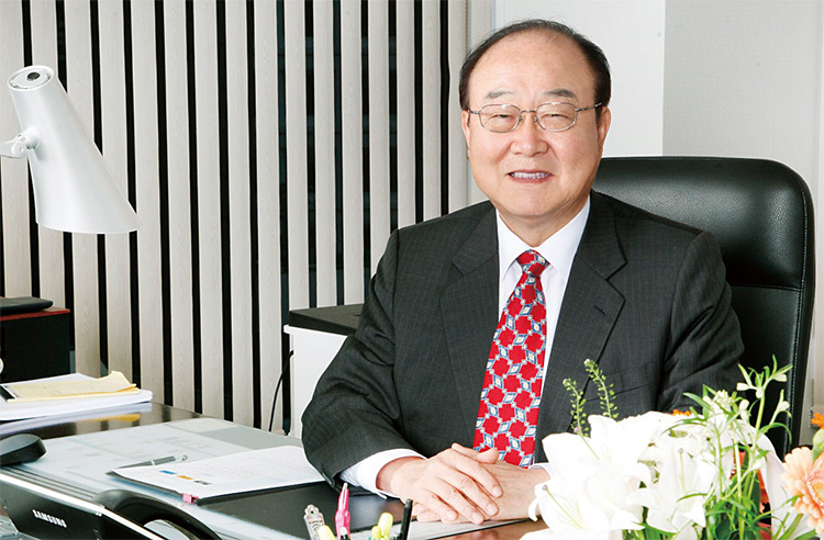 이상돈 유암코 대표
서강대 경제학, 
전 파빌리온자산운용 감사, 
전 외환은행 부행장, 
전 서울외환시장운영협의회 회장 사진 유암코