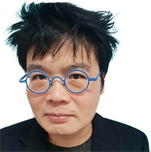 김작가
대중음악평론가, 일일공일팔 컨텐츠본부장, 한국 대중
음악상 선정위원, MBC ‘나는 
가수다’, EBS ‘스페이스 공감’기획 및 자문위원