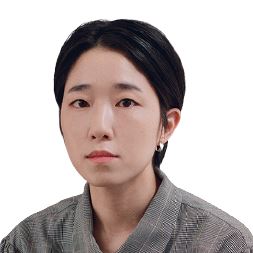 김진영 사진책방 ‘이라선’ 대표 서울대 미학과 박사과정
