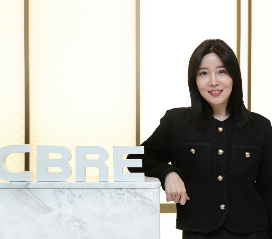 최수혜 CBRE코리아 리서치 총괄 이사미국 오하이오주립대 호텔경영학, 전 대성산업 건설·유통사업부 대리, 전 쿠시먼앤드웨이크필드 컨설팅 부문 차장 사진  남강호 조선일보 기자