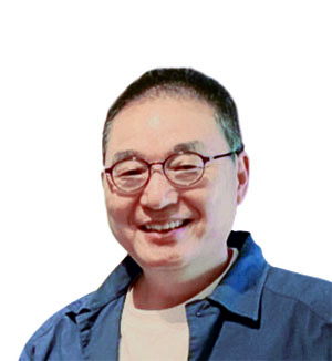 정철훈 미술 칼럼니스트, 고려대 대학원 문화콘텐츠 박사 수료, 소장전 ‘리틀 사치전’ 개최