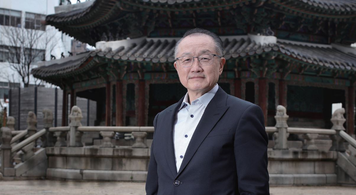 김용 전 세계은행 총재하버드대 의학·인류학 박사, 전 세계보건기구(WHO) 에이즈국 국장, 전 하버드대 의대 교수, 전 다트머스대 총장, 전 세계은행 총재 사진채승우 객원기자